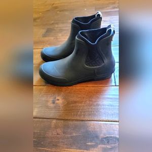 UGG ankle boots